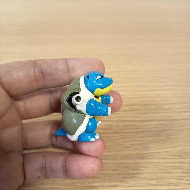 Vintage TOMY Pokemon Blastoise 1.5" Mini Figure – CGTSJ (Pre-Owned)