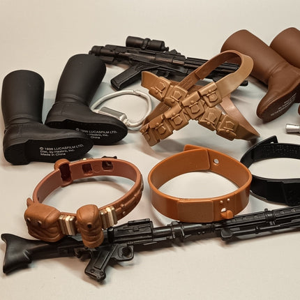 Star Wars 1/6 Scale Boots Shoes Belt Weapon Gear – Lot (Pre-Owned)