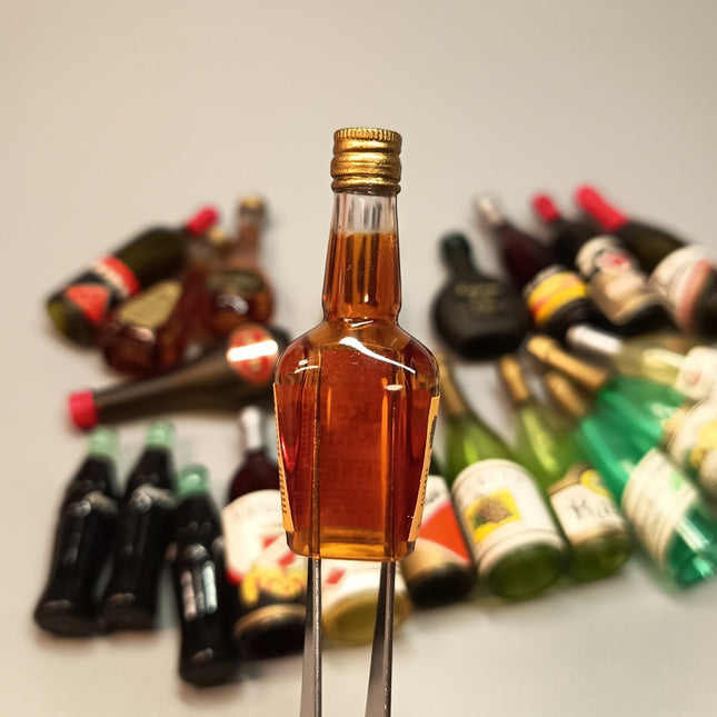 1/6 Scale Wine Liquor Soda Bottle – Miniature Lot of 21 (Pre-Owned)