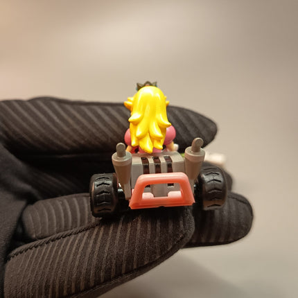 Mario Kart DS Racing Collection PEACH 2" Mini Figure PULL BACK CAR Toy Yujin