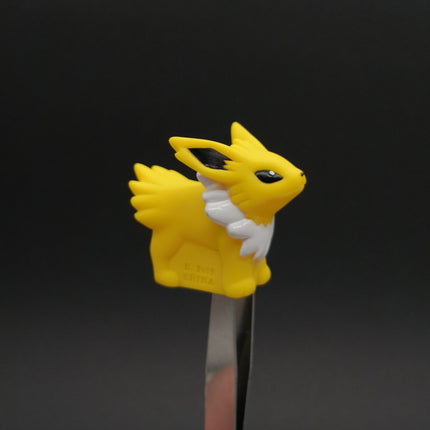 Pokemon Jolteon Finger Puppet – Catch Them All 2009 (Bandai, Pre-Owned)