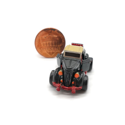 Micro Machines '36 Deluxe Black Ford Roadmaster – 1986 Galoob Open (Vintage, Pre-Owned)
