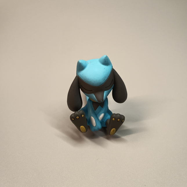 Pokemon Riolu Sleeping 2" Mini Figure – Mascot Toy (Takara Tomy, Pre-Owned)