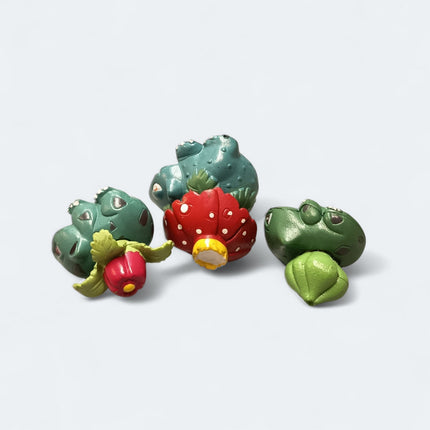Lot of 3 Pokemon Bulbasaur Ivysaur Venusaur – Mini Figure R/L (Pre-Owned)