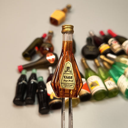 1/6 Scale Wine Liquor Soda Bottle – Miniature Lot of 21 (Pre-Owned)