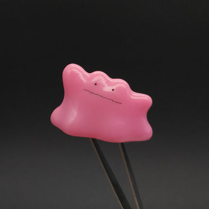 Pokemon 1997 Ditto Finger Puppet – Catch Them All (Bandai, Pre-Owned)