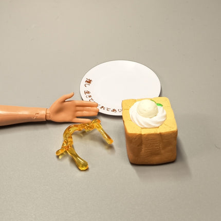 Re-Ment Miniature French Toast with Honey Syrup – Breakfast Set (Pre-Owned)