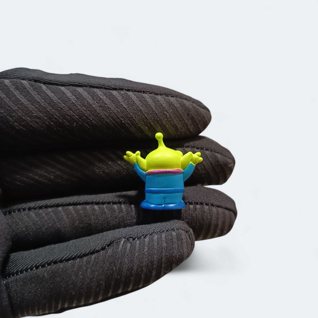 Toy Story Alien 0.75" Mini Figure – Yujin Micro Blister (Pre-Owned)