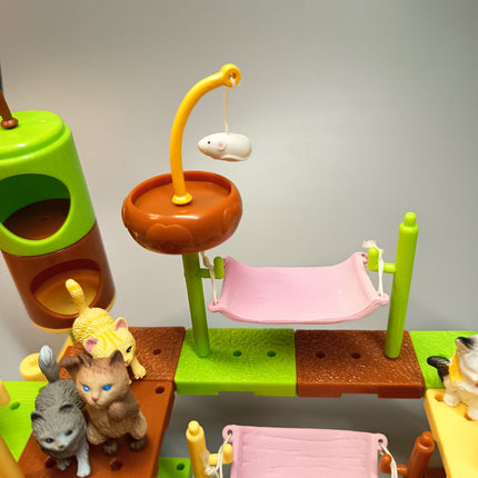 Miniature Kitty Cat Playground DIY Playset – Barbie Dollhouse Pet Figures (Pre-Owned)