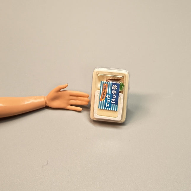 Re-Ment Miniature Cold Tofu Dish with Box – Convenience Store 2006 Series (Pre-Owned)