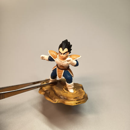 Bandai Dragon Ball VEGETA w Stand 2" Mini Figure Diorama Japan Anime Toy 2003