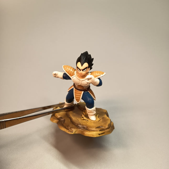 Bandai Dragon Ball VEGETA w Stand 2" Mini Figure Diorama Japan Anime Toy 2003