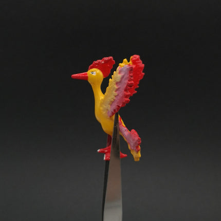 TOMY Pokemon Moltres 1.5" Mini Figure – CGTSJ CG Vintage (Pre-Owned)