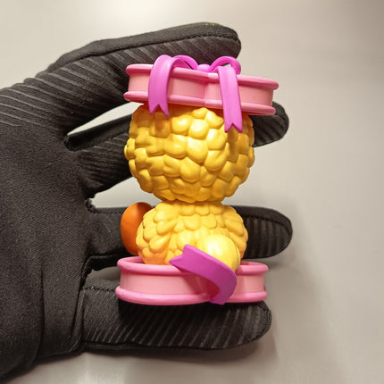 Sesame Street Big Bird in Heart Giftbox – 2.5" Cake Topper (Pop Mart, Pre-Owned)