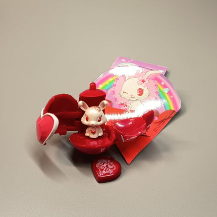 Jewelpet Ruby – 3/4" Jewel Charm Magnetic Case Figure (Pre-Owned)