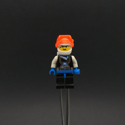 LEGO Minifigure Male Ice Planet Astronaut with Airtank – Loose sp018 (Pre-Owned)
