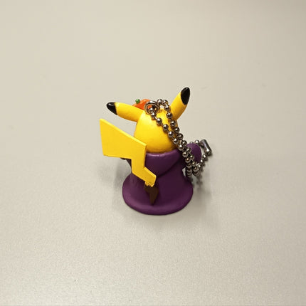 Pokemon Wizard Pikachu Halloween – 1.5" Figure (T-arts, Pre-Owned)