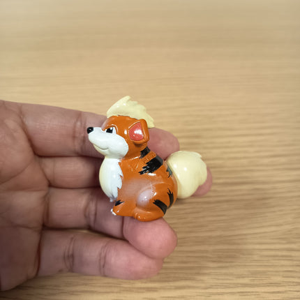 TOMY Pokemon Growlithe 1.5" Mini Figure – CGTSJ Vintage (Pre-Owned)
