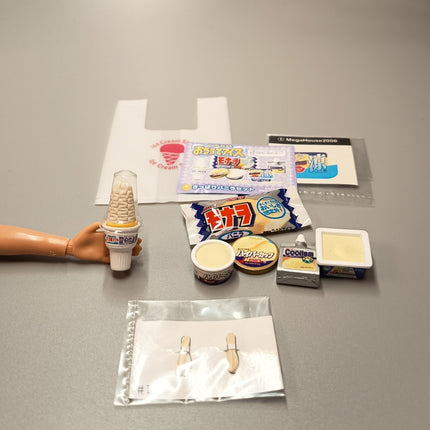 MegaHouse Ice Cream Shop #1 Vanilla Ice Cream Bar – Rare Miniature (Pre-Owned)