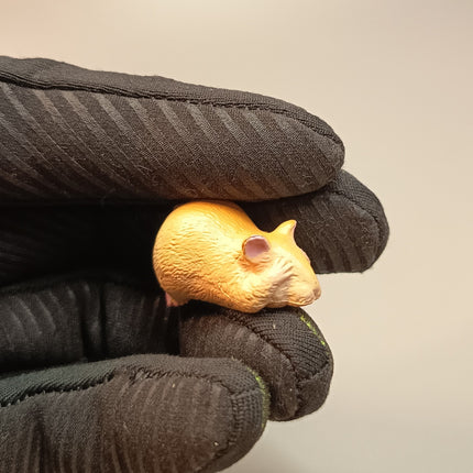 Miniature Hamster Shy Embarrass – 1" Figure (Bandai Japan, Pre-Owned)