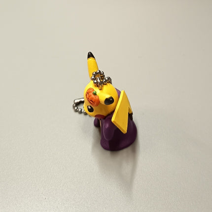 Pokemon Wizard Pikachu Halloween – 1.5" Figure (T-arts, Pre-Owned)