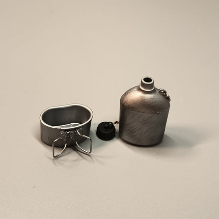 1/6 Scale WW2 Silver Canteen with Cup – for 12" Soldier (Pre-Owned)