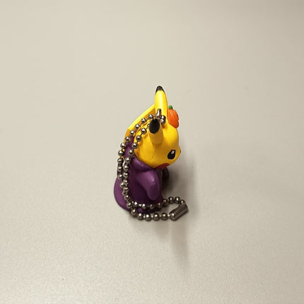 Pokemon Wizard Pikachu Halloween – 1.5" Figure (T-arts, Pre-Owned)