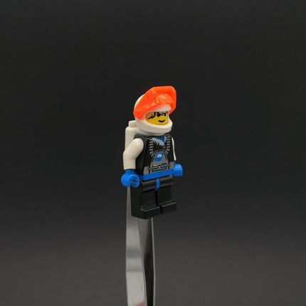 LEGO Minifigure Male Ice Planet Astronaut with Airtank – Loose sp018 (Pre-Owned)