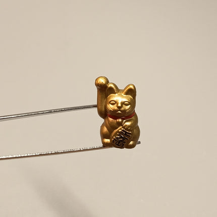 Re-Ment Miniature Gold Fortune Cat 1" – Maneki Neko (Pre-Owned)