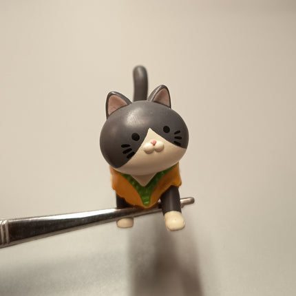 Qualia Snack Kitty Cat 1.5" Mini Figure – Okashi na Koneko (Pre-Owned)