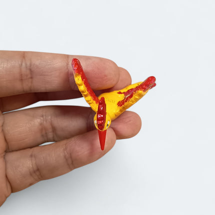 Vintage TOMY Pokemon Moltres 1.5" Mini Figure – CGTSJ (Pre-Owned)