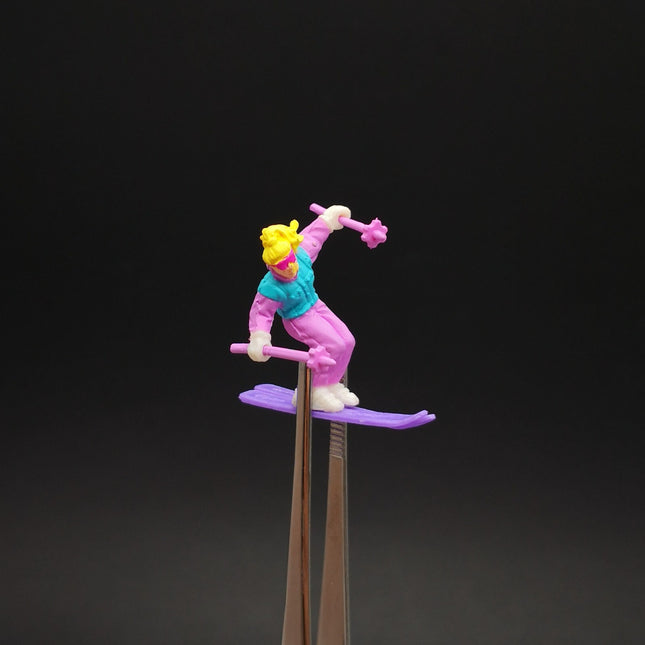 Toy Miniature Skiing Lady in Pink 1" Figure – Dollhouse / Railroad Model (Pre-Owned)