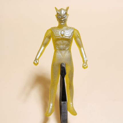 Ultraman Zero Gold 5.5" Mini Figure – Ultra Hero Vinyl PVC (Pre-Owned)