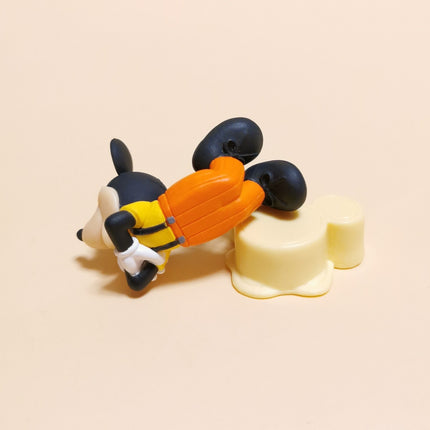 Daydreaming Mickey Mouse 1.75" Mini Figure – Capsule Toy Cake Topper (Pre-Owned)