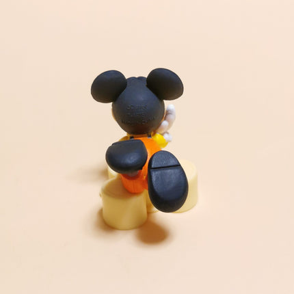 Daydreaming Mickey Mouse 1.75" Mini Figure – Capsule Toy Cake Topper (Pre-Owned)