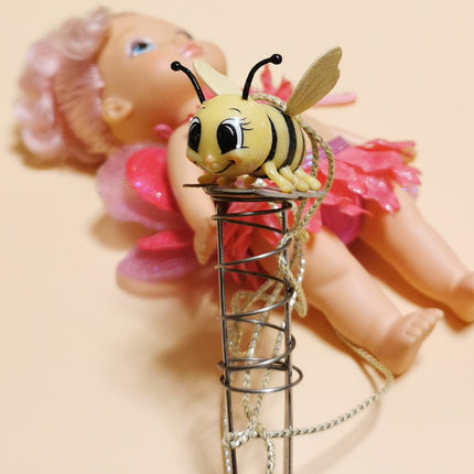 MGA Entertainment 2004 Flower Fairies 7" Rose Doll with Pet Bee Comb (Pre-Owned)