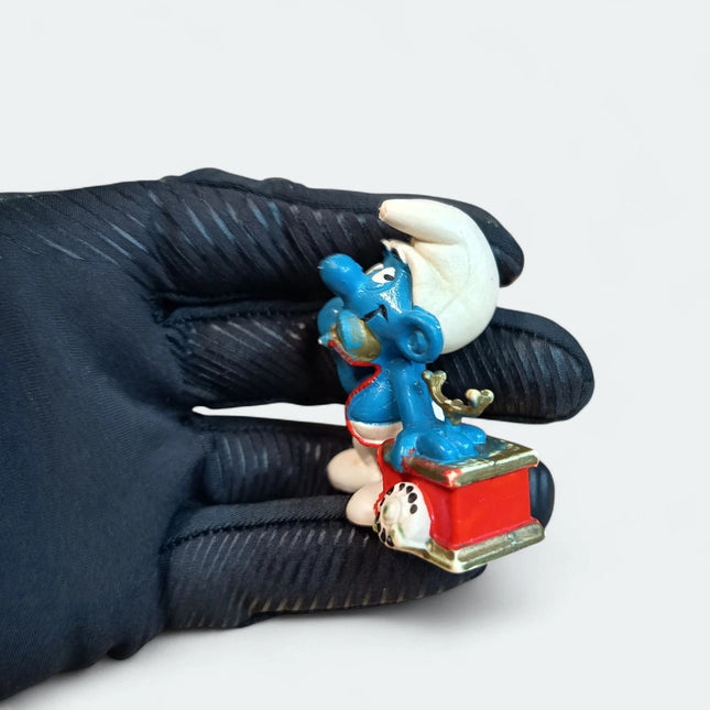 The Smurfs SMURF BOY w TELEPHONE 2" Mini Figure Schleich Vintage Toy PEYO 1980