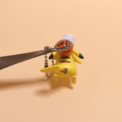 Pokemon Attack Pikachu 1" Mini Figure – Charm Keychain (Bandai, Pre-Owned)