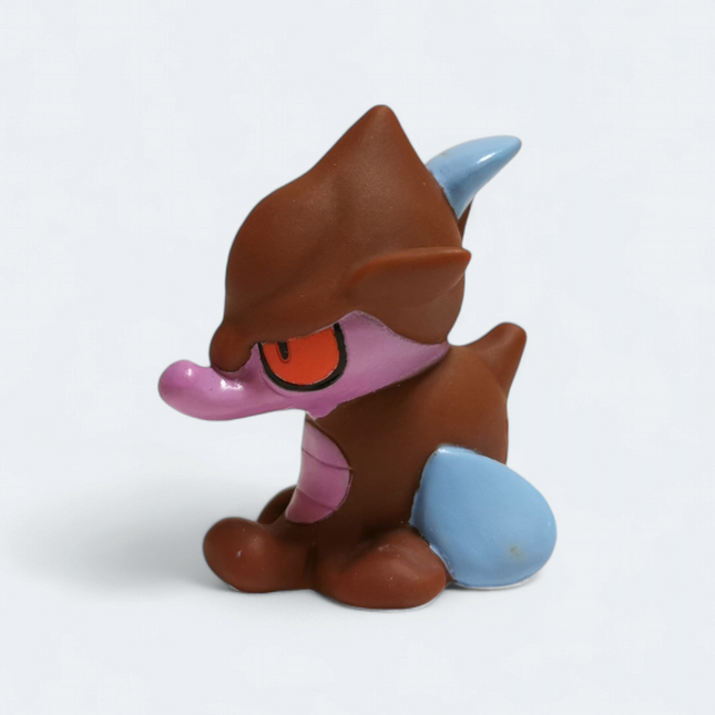 B.13 Pokemon Skrelp 1.5" Finger Puppet – Catch Them All (Bandai, Pre-Owned)