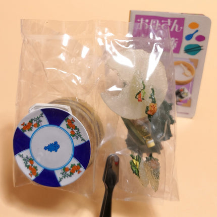 Re-Ment Mom’s Kitchen 2005 #9 Making Sushi Hand Rolls – Miniature Food (Sealed)