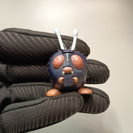 TOMY Pokemon Venonat 1.5" Mini Figure – Auldey Vintage (Pre-Owned)