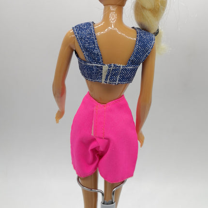Cropped Top & Neon Pink Shorts – Summer Set (Pre-Owned)
