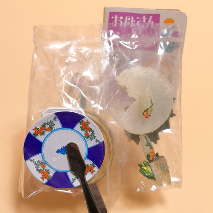 Re-Ment Mom’s Kitchen 2005 #9 Making Sushi Hand Rolls – Miniature Food (Sealed)