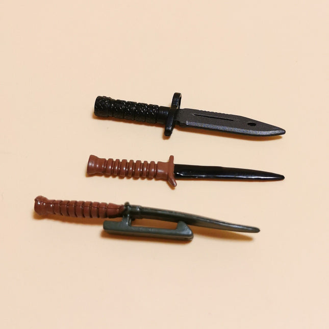 1/6 Scale Blade Knife Dagger Lot – for 12" Figure (Pre-Owned)