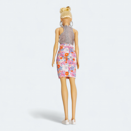 Mattel Barbie Doll with Top Bun & Gray Floral Dress – Fashion Designer Career (Pre-Owned)