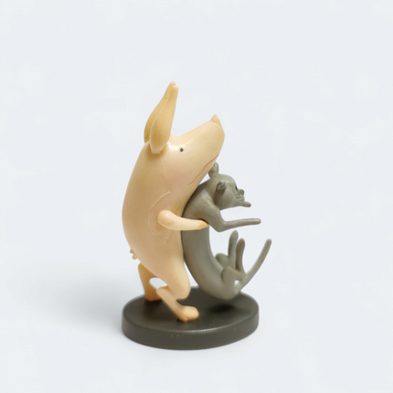 Miniature Olivia the Pig with Cat – 1.5" Figure (Japan, Pre-Owned)