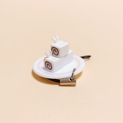 Miniature Rabbit Bunny Cake Roll 1" Charm Keychain – Dollhouse Food (Pre-Owned)