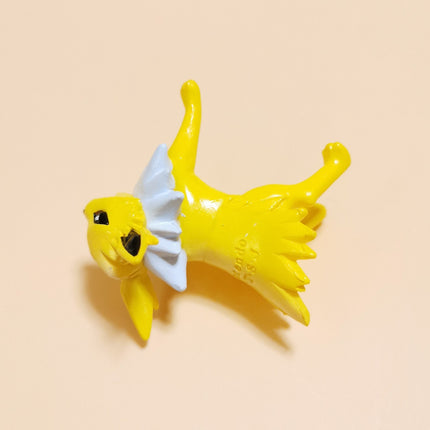 Vintage TOMY Pokemon Jolteon CGTSJ Pocket Monster 1.5" PVC Figure (Pre-Owned)