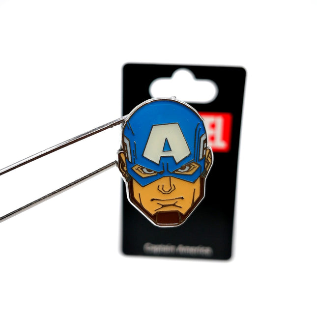 Marvel Avengers Captain America 1" Enamel Pin – HK Disneyland 2017 (Pre-Owned)