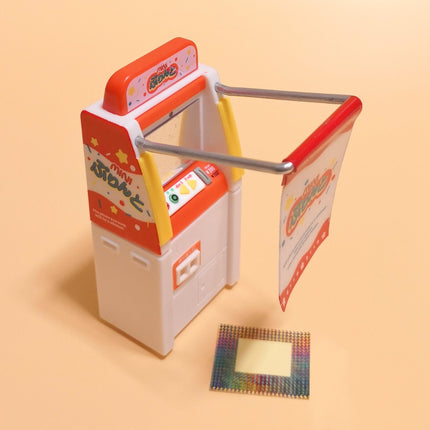 Miniature Sticker Photo Booth Purikura 3.5" – Dollhouse Arcade Console 1/18 (Pre-Owned)